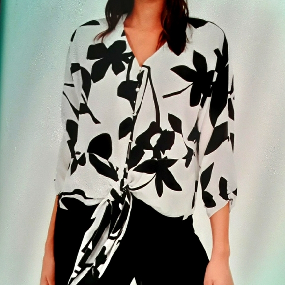 Alfani Tops - 🔥Alfani Beautiful Lightweight Tie Front Blouse